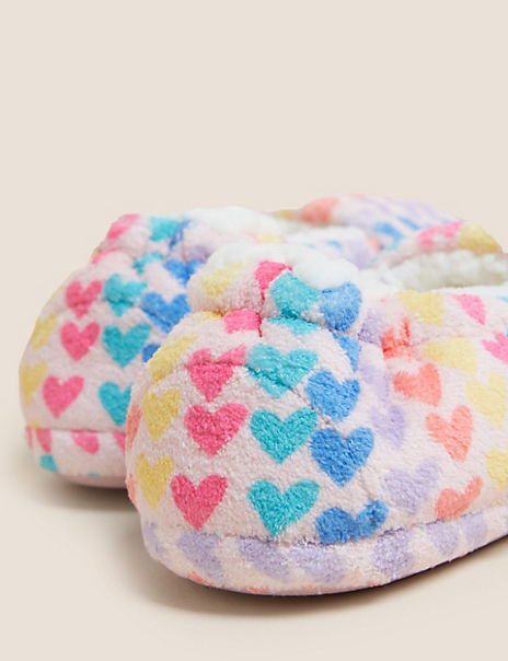Kids’ Heart Slippers (13 Small – 6 Large)