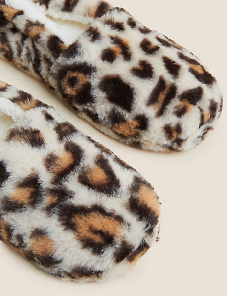 Kids’ Faux Fur Leopard Print Slippers (13 Small – 6 Large)
