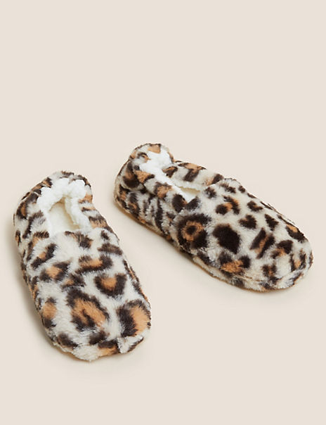 Kids’ Faux Fur Leopard Print Slippers (13 Small – 6 Large)