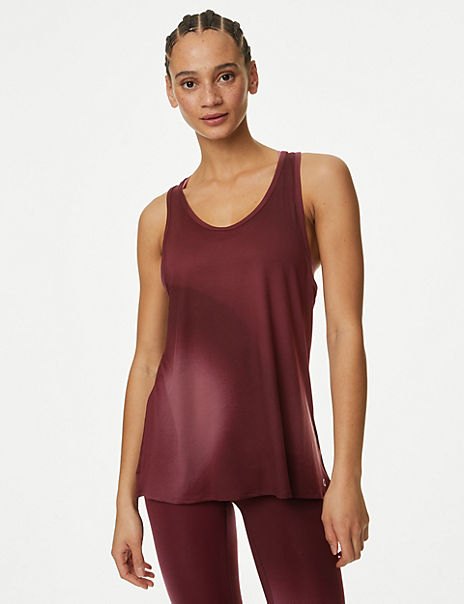  Scoop Neck Relaxed Sleeveless Yoga Top 