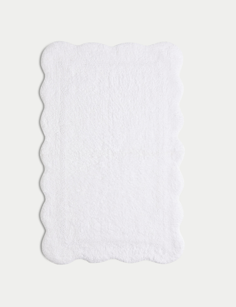 Pure Cotton Scalloped Bath Mat