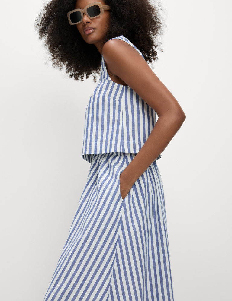 Printed Square Neck Beach Top with Linen Printed Square Neck Beach Top with Linen