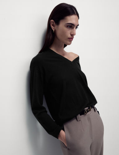 Pure Merino Wool V-Neck Jumper