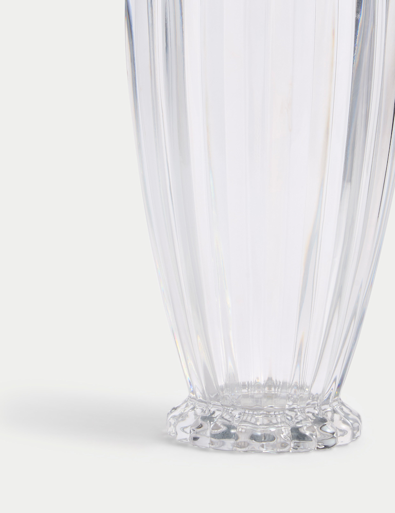 Scallop Tapered Glass Vase