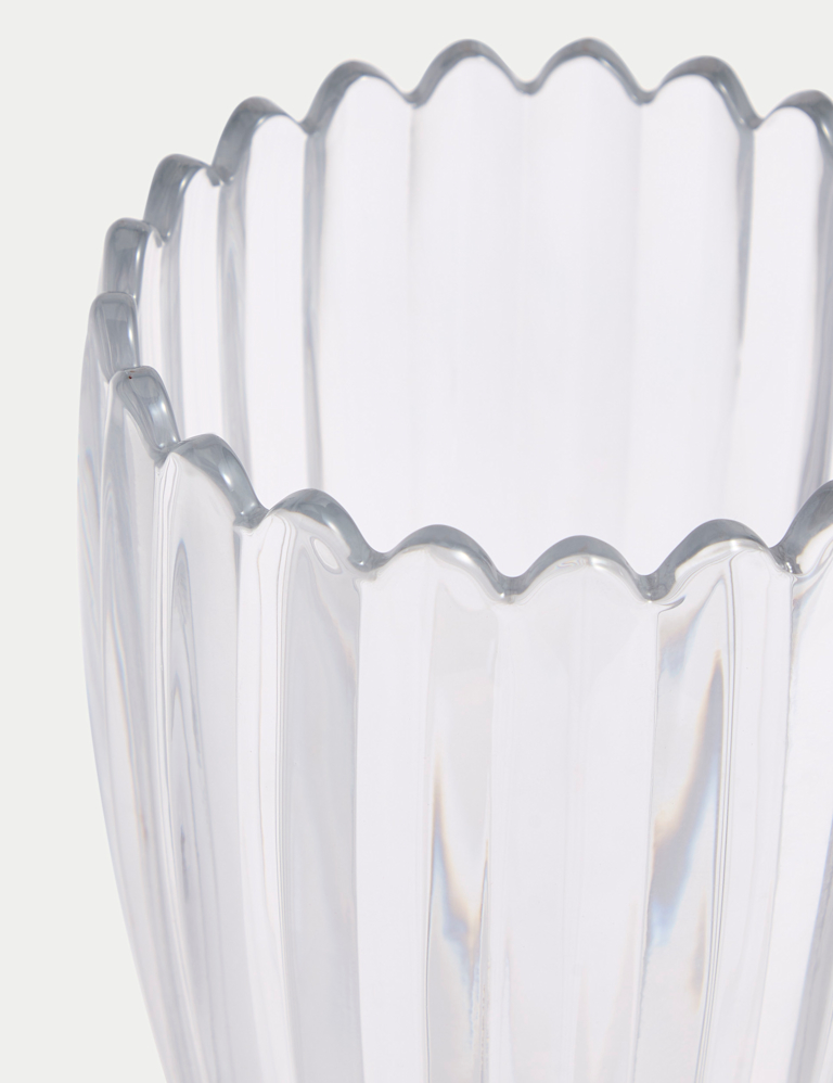 Scallop Tapered Glass Vase