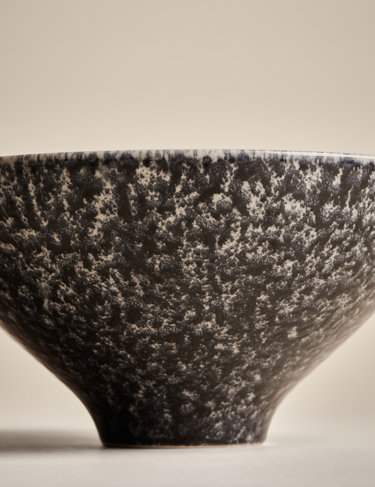 Reactive Serving Bowl