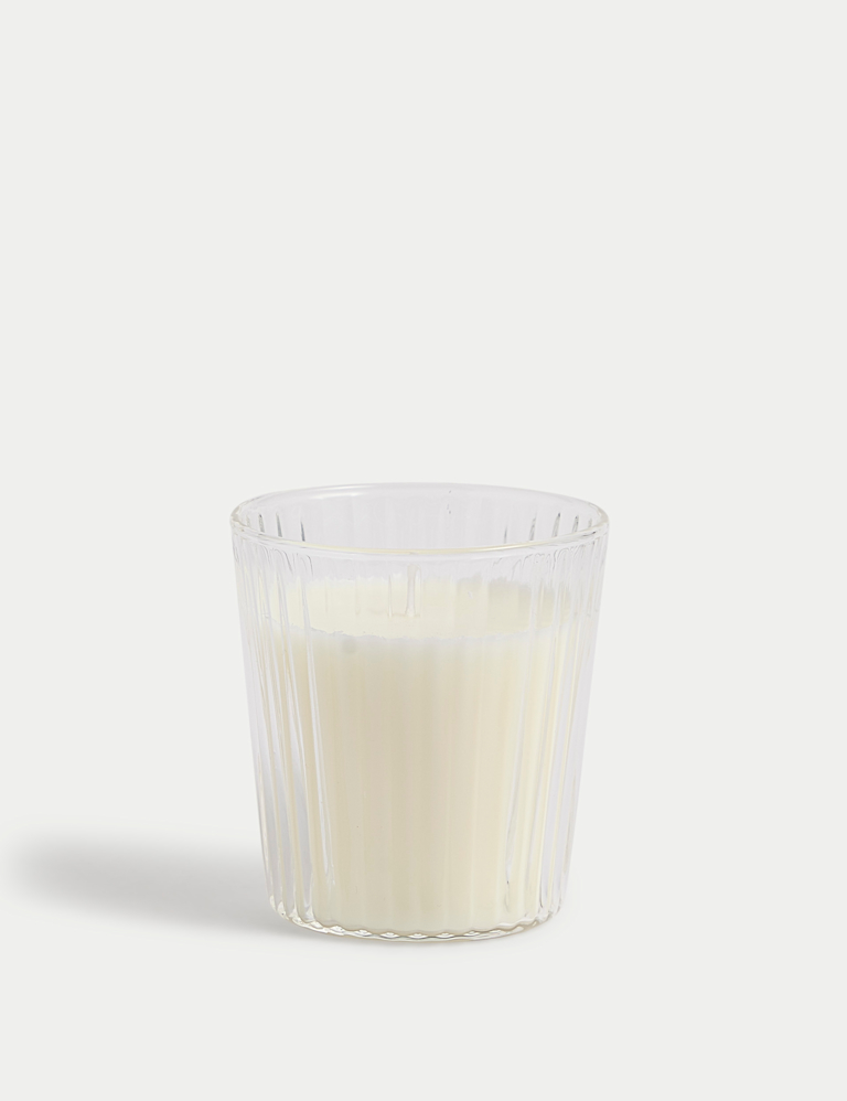 Velvet Iris Scented Candle