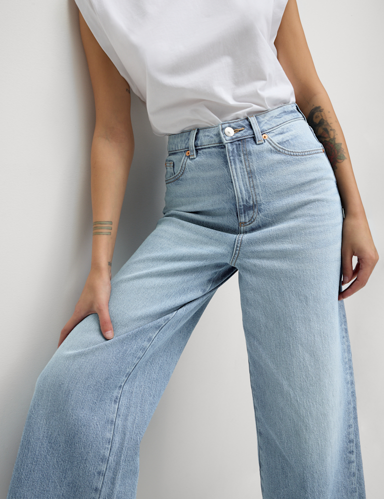 Wide Leg Cropped Jeans