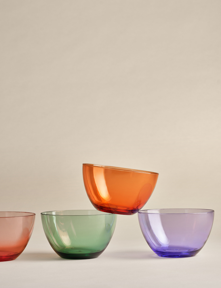 Set of 4 Rounded Picnic Cereal Bowls