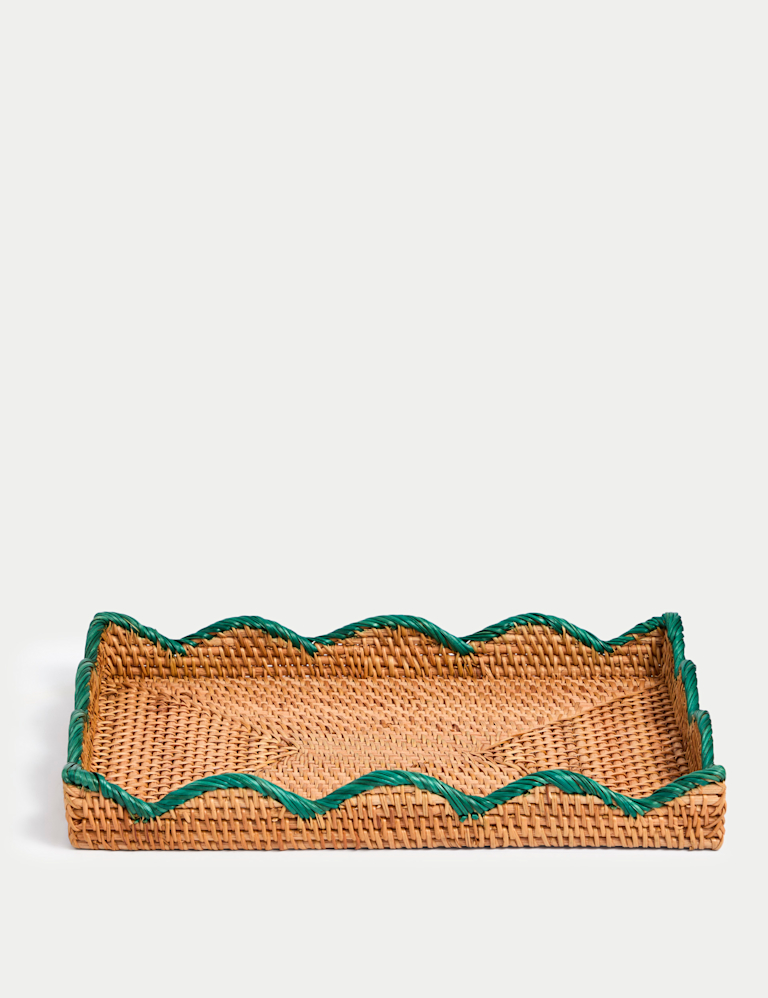 Rattan Scallop Edge Tray