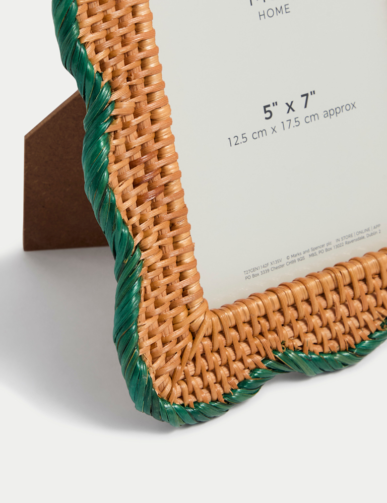 Rattan Scallop Photo Frame 5×7 inch