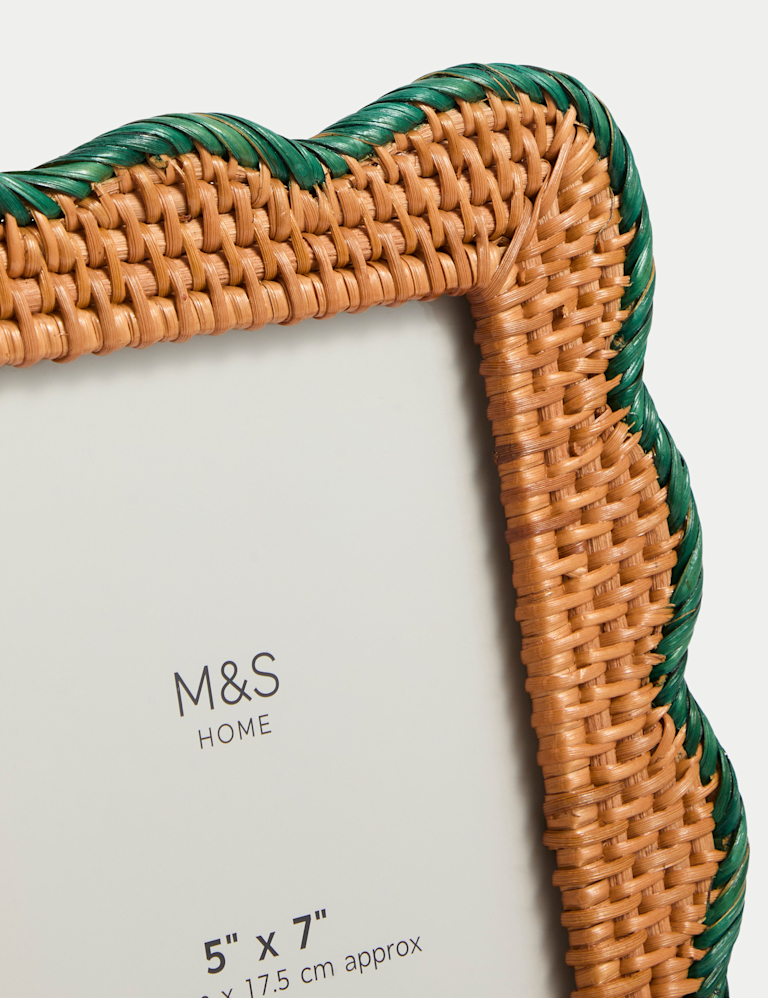 Rattan Scallop Photo Frame 5×7 inch