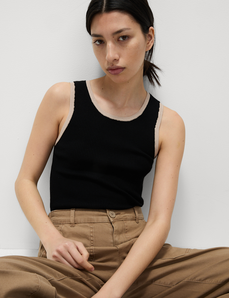 Ribbed Fitted Tipped Detail Vest Ribbed Fitted Tipped Detail Vest