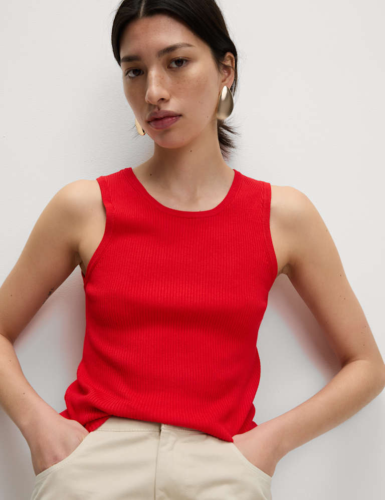 Ribbed Crew Neck Fitted Knitted Vest Ribbed Crew Neck Fitted Knitted Vest