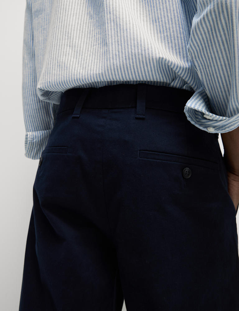 Loose Fit Stretch Chinos