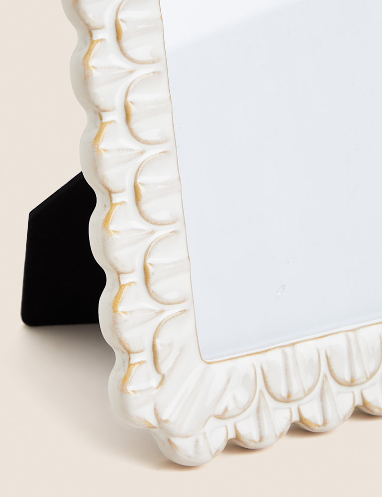 Ceramic Scallop Photo Frame 5×7 inch