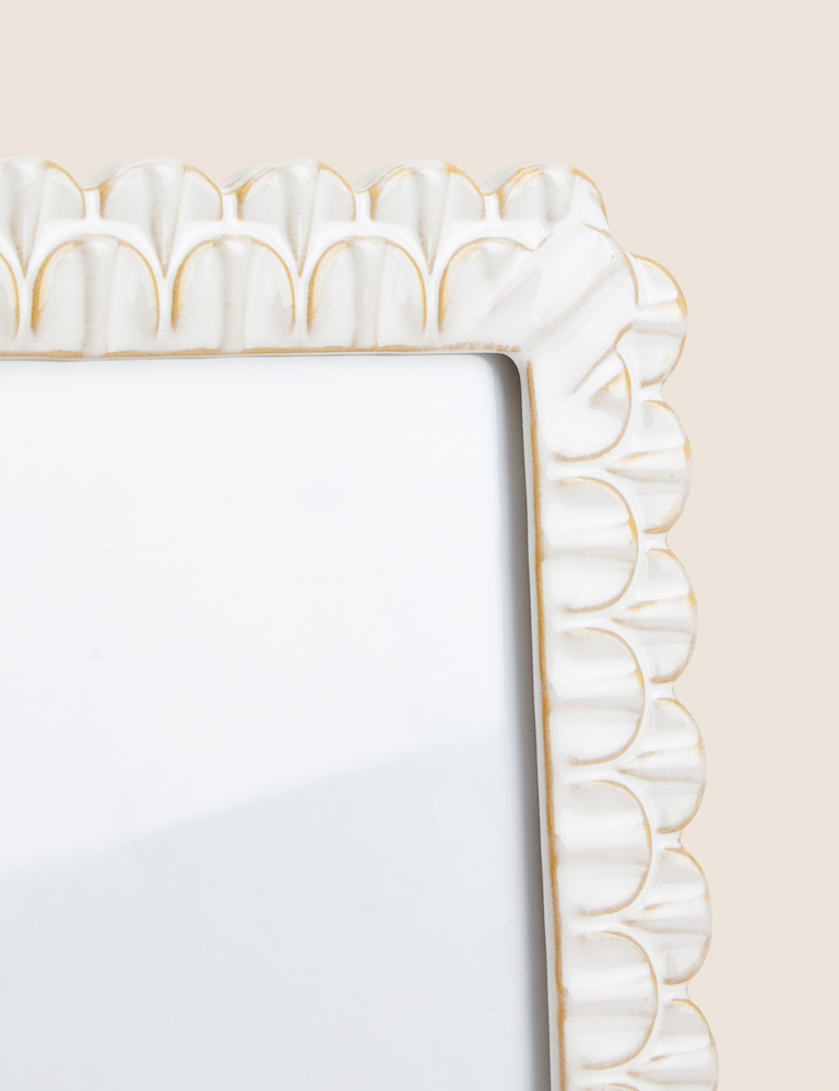 Ceramic Scallop Photo Frame 5×7 inch