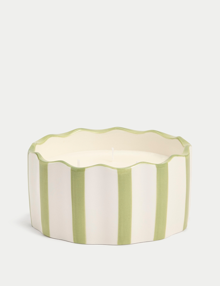 Yuzu & Pomegranate Scallop 3 Wick Candle Yuzu & Pomegranate Scallop 3 Wick Candle