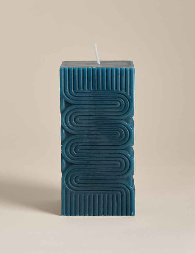Retro Wiggle Pillar Candle