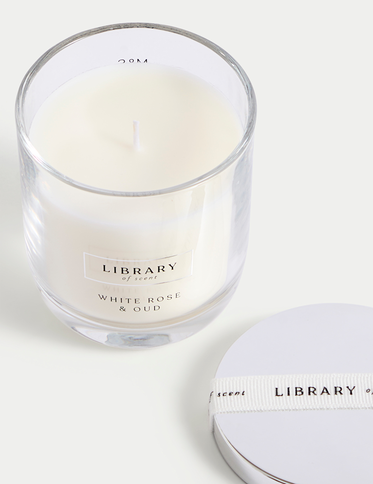 White Rose & Oud Scented Candle