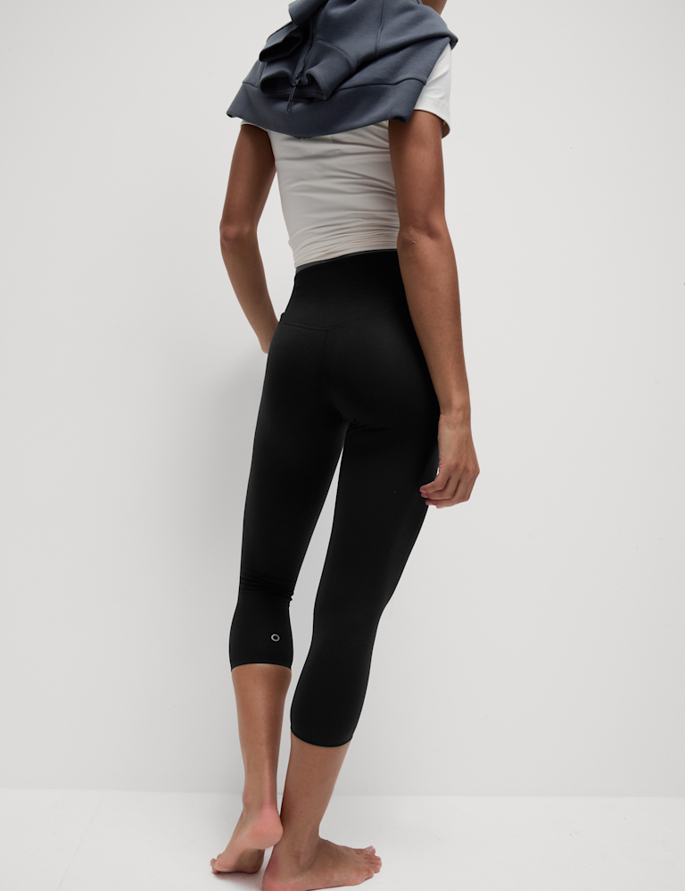 Go Balance Wrap Waist Cropped Yoga Leggings