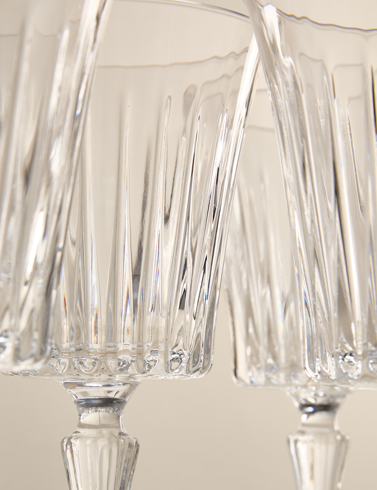 Set of 4 Timeless Wine Glasses
