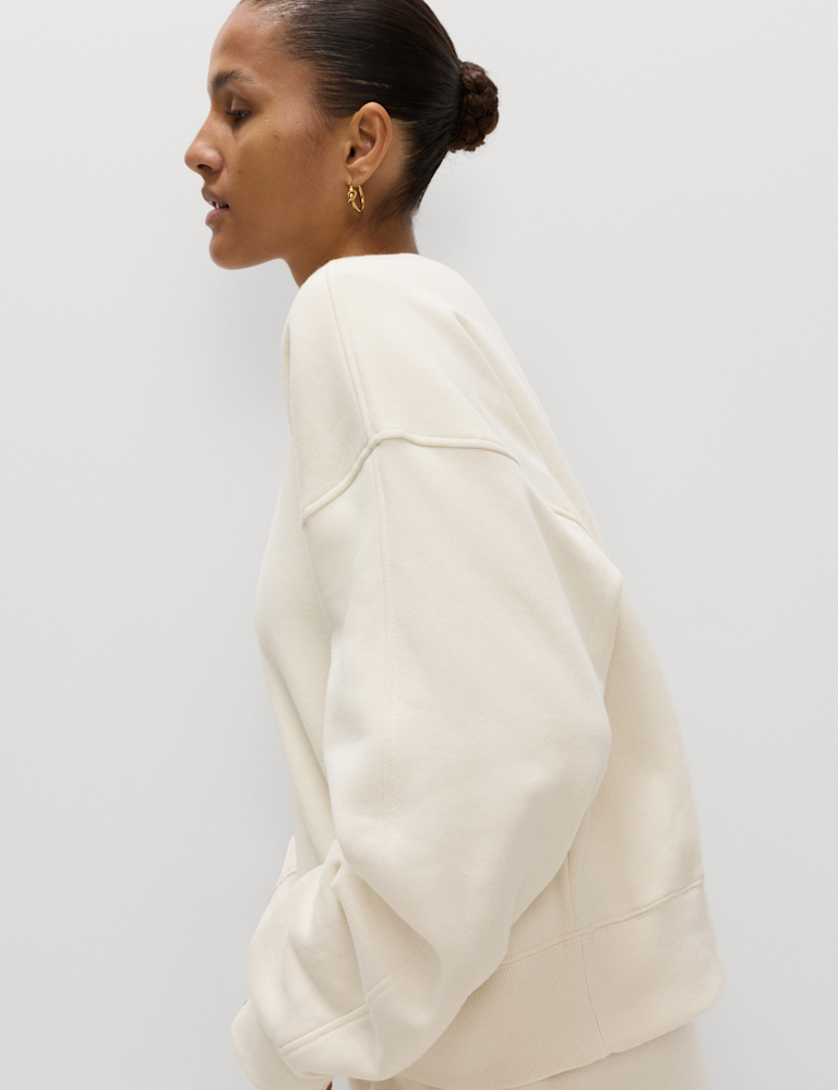 Pure Cotton Garment Dye Cropped Sweatshirt