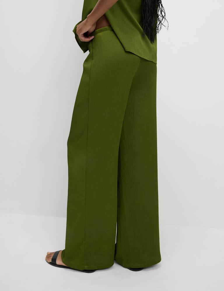 Plisse Drawstring Wide Leg Trousers