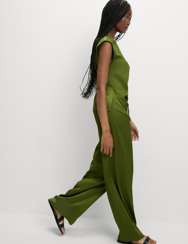 Plisse Drawstring Wide Leg Trousers