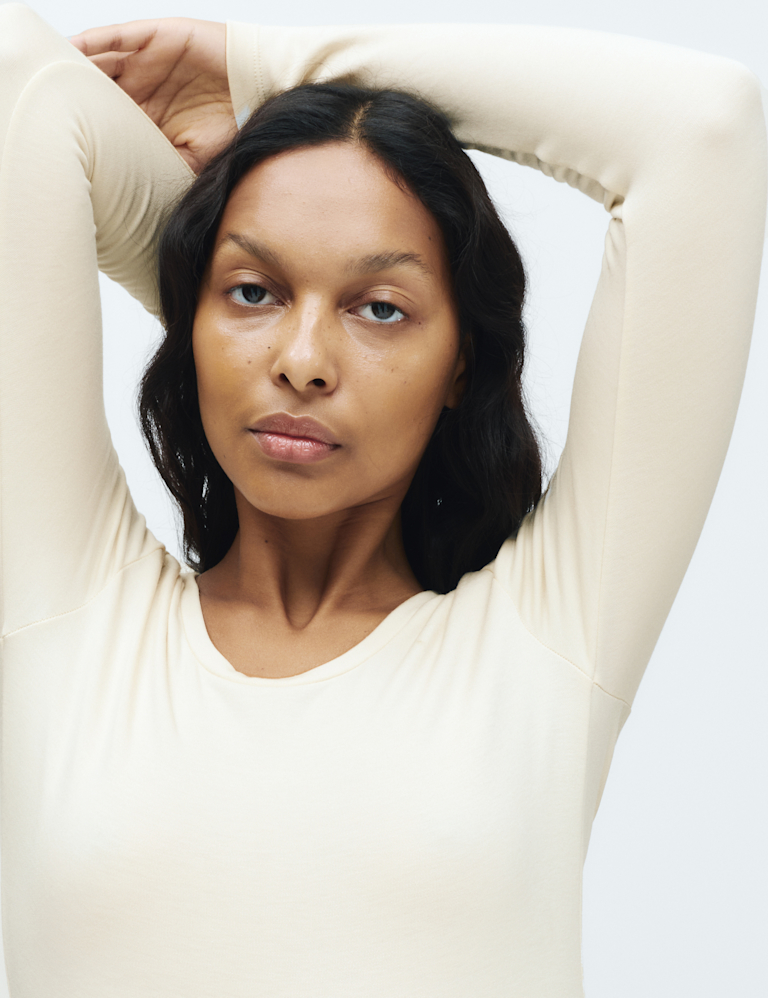 Heatgen™ Medium Thermal Scoop Neck Top