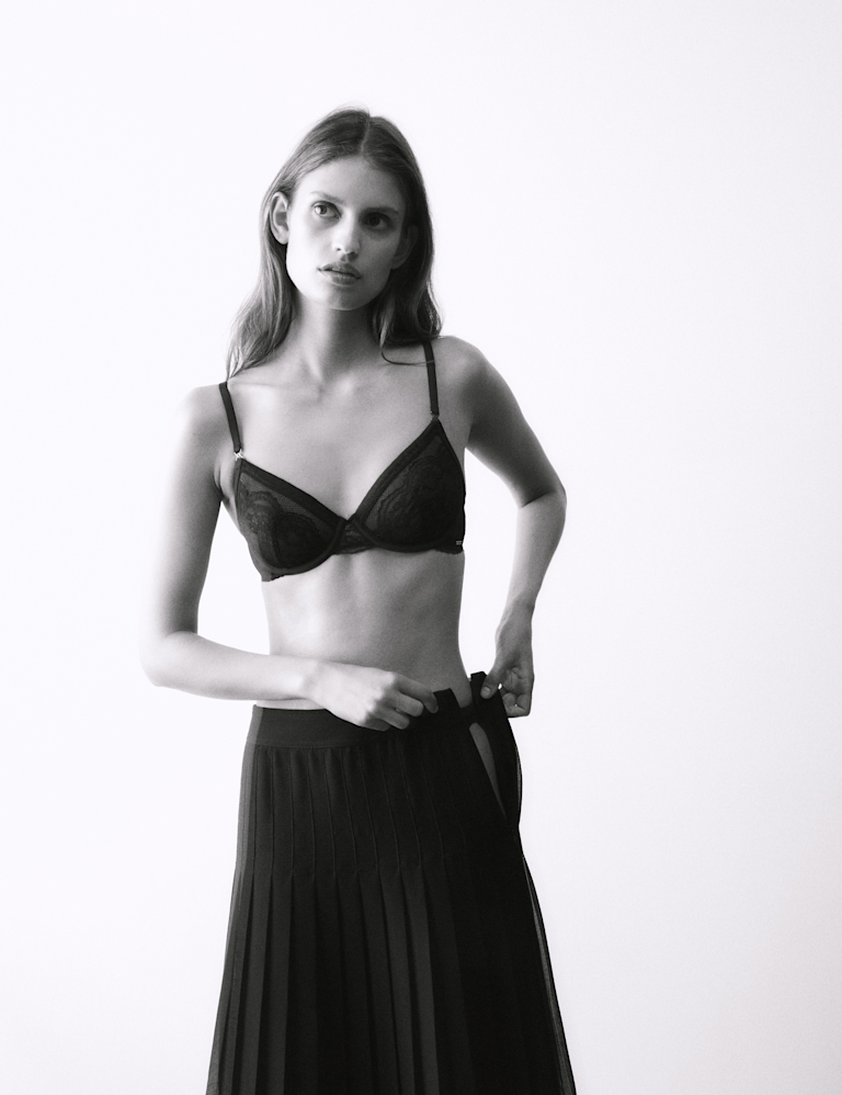 Murcia Lace High Leg Knickers