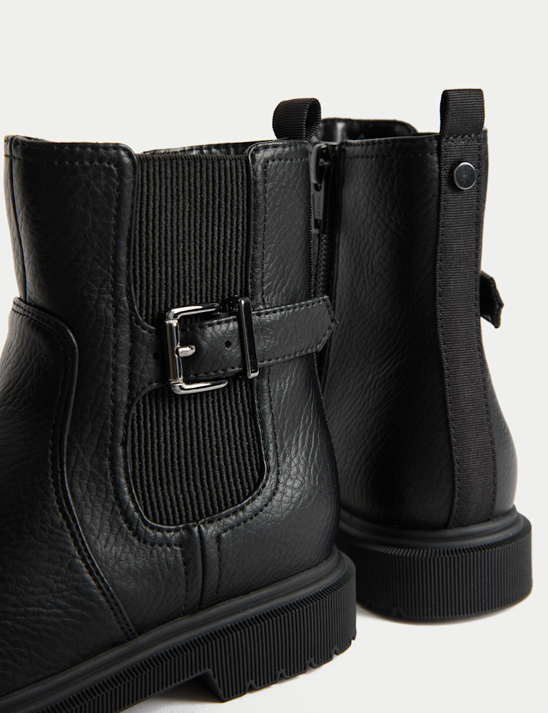 Kids Chelsea Boots (4 Small – 6 Large)