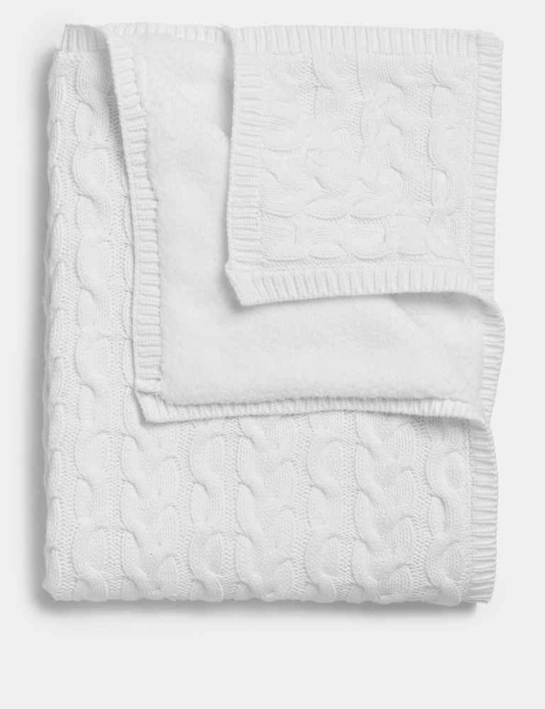 Pure Cotton Cable Knitted Fleece Shawl