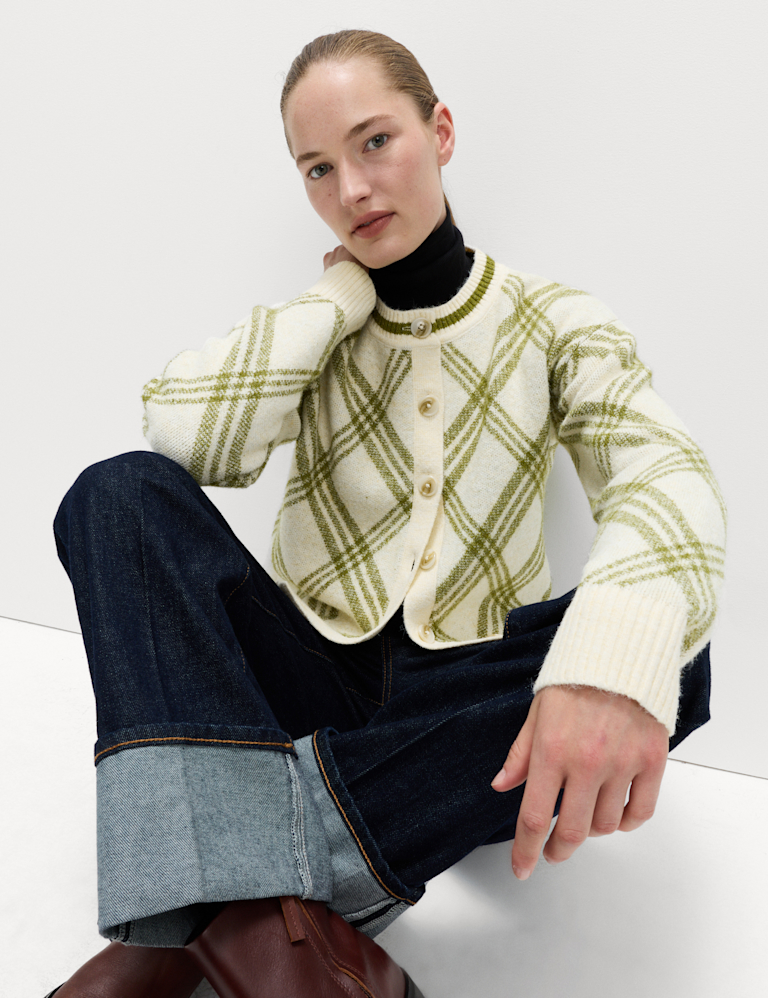 Checked Crew Neck Cardigan With Wool