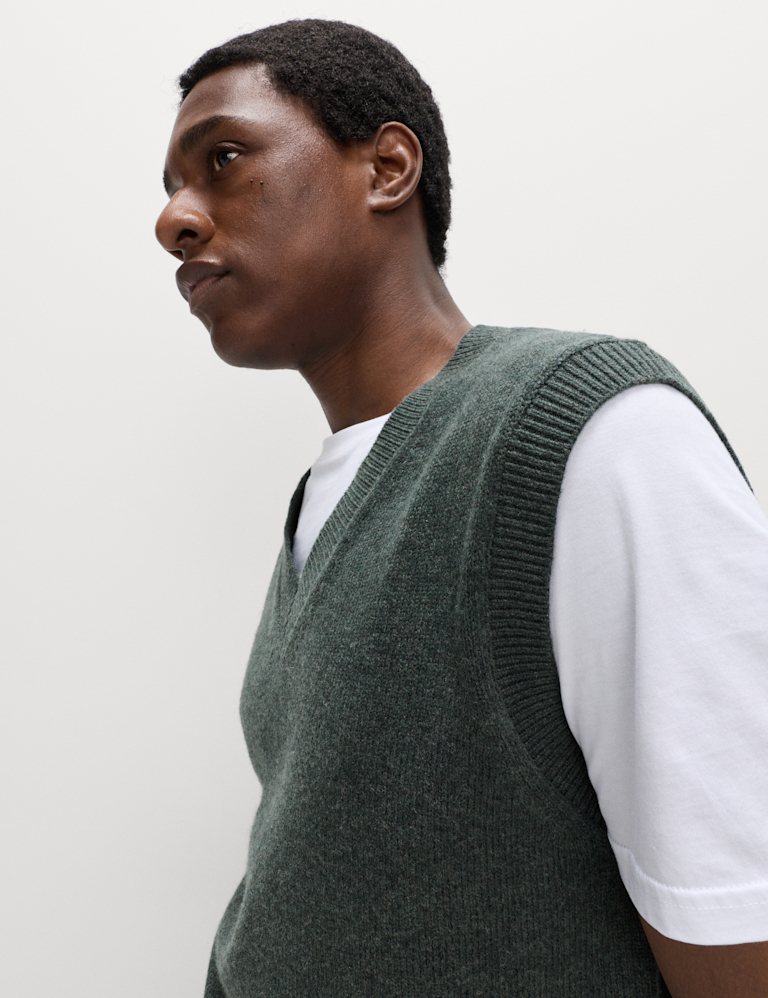 Lambswool Blend V-Neck Knitted Vest