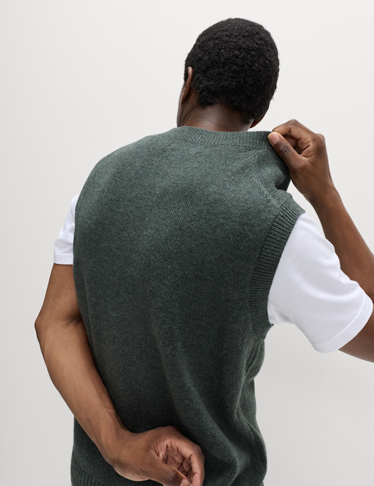 Lambswool Blend V-Neck Knitted Vest