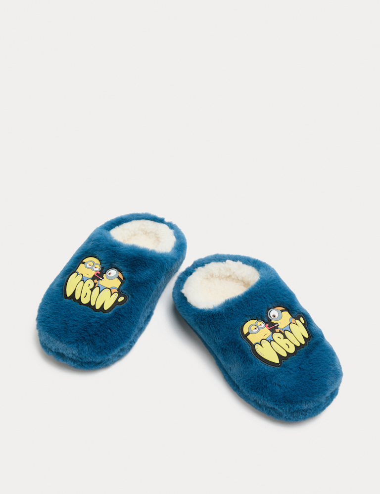 Kids’ Minions™ Slippers (9 Small – 6 Large)