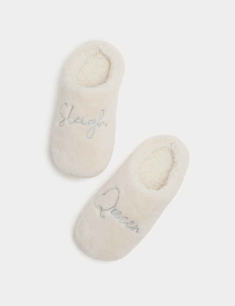 Kids’ Sleigh Queen Slippers (1 Large – 6 Large)