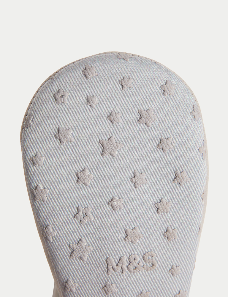 Baby Novelty Bunny Pram Shoe (0-18 Mths)