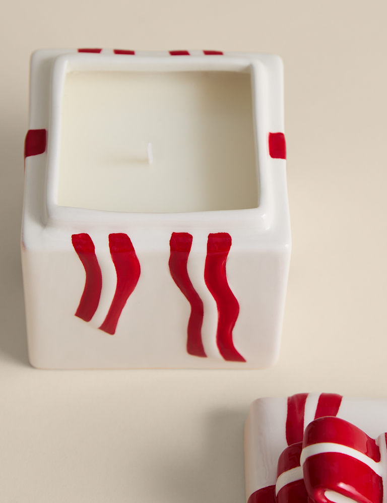 Mandarin, Clove & Cinnamon Present Candle