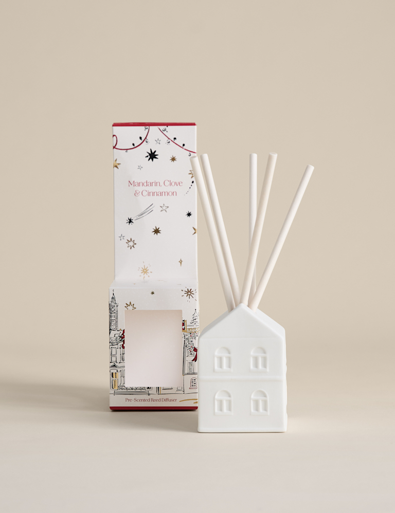 Mandarin Clove & Cinnamon Pre-Scented Reed Townhouse Diffuser Mandarin Clove & Cinnamon Pre-Scented Reed Townhouse Diffuser