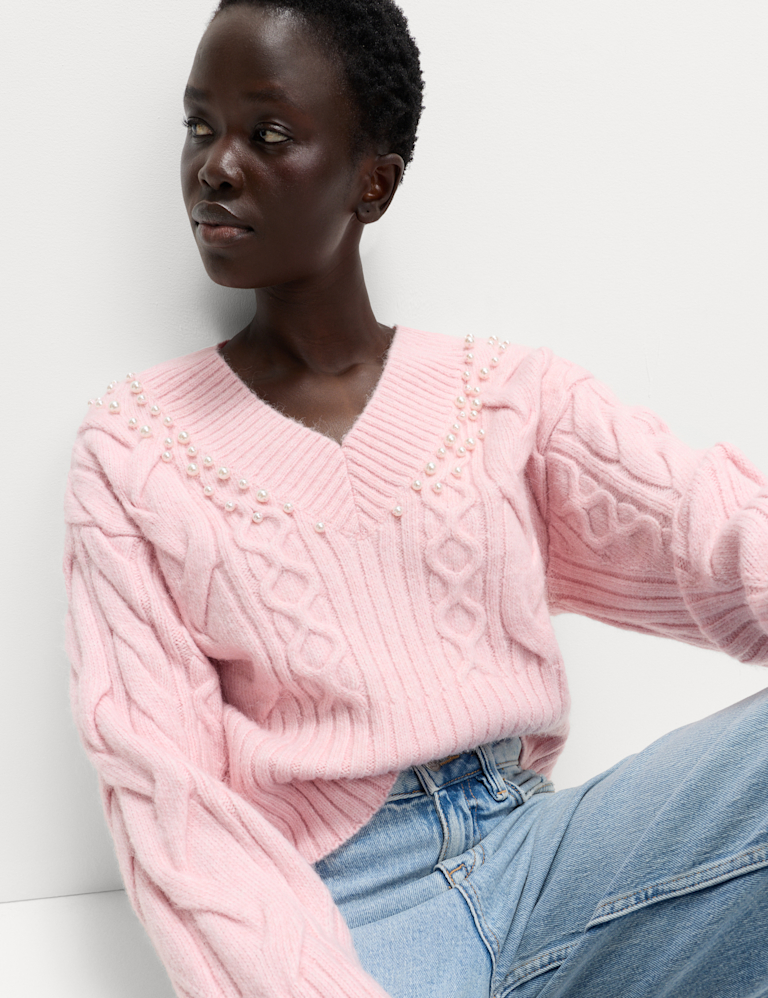 Cable Knit V-Neck Cropped Jumper with Alpaca Wool