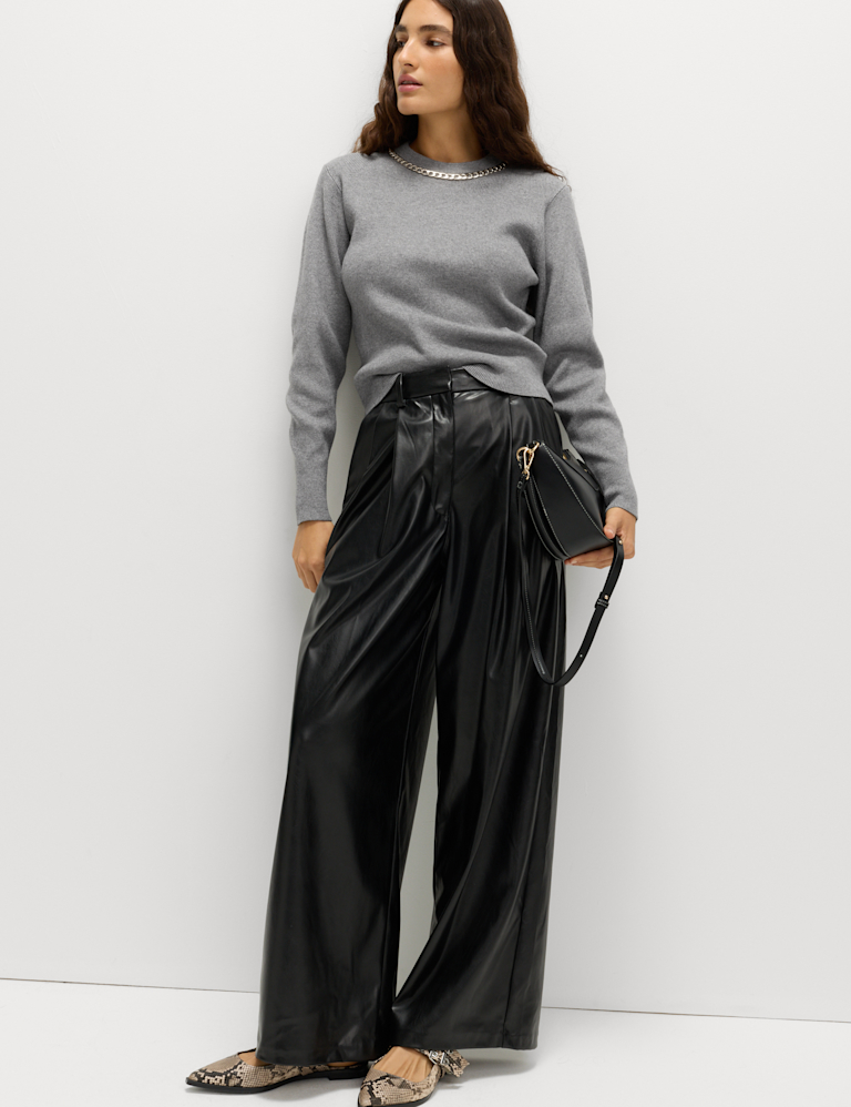 Ribbed Crew Neck Jumper