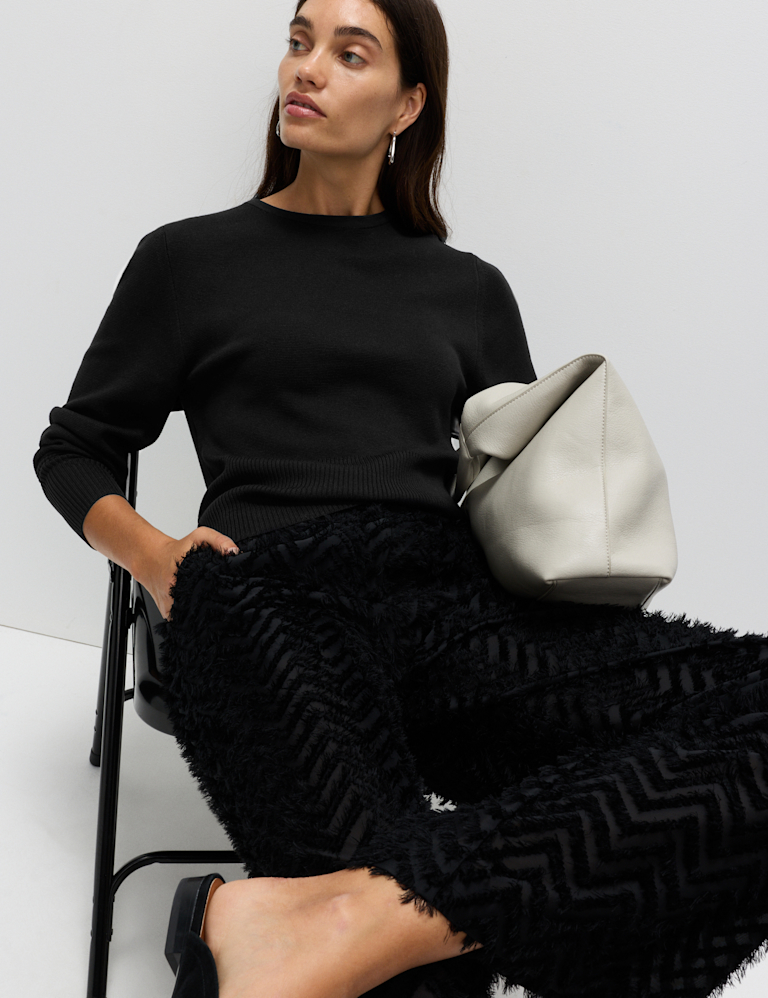 Crew Neck Waisted Knitted Top