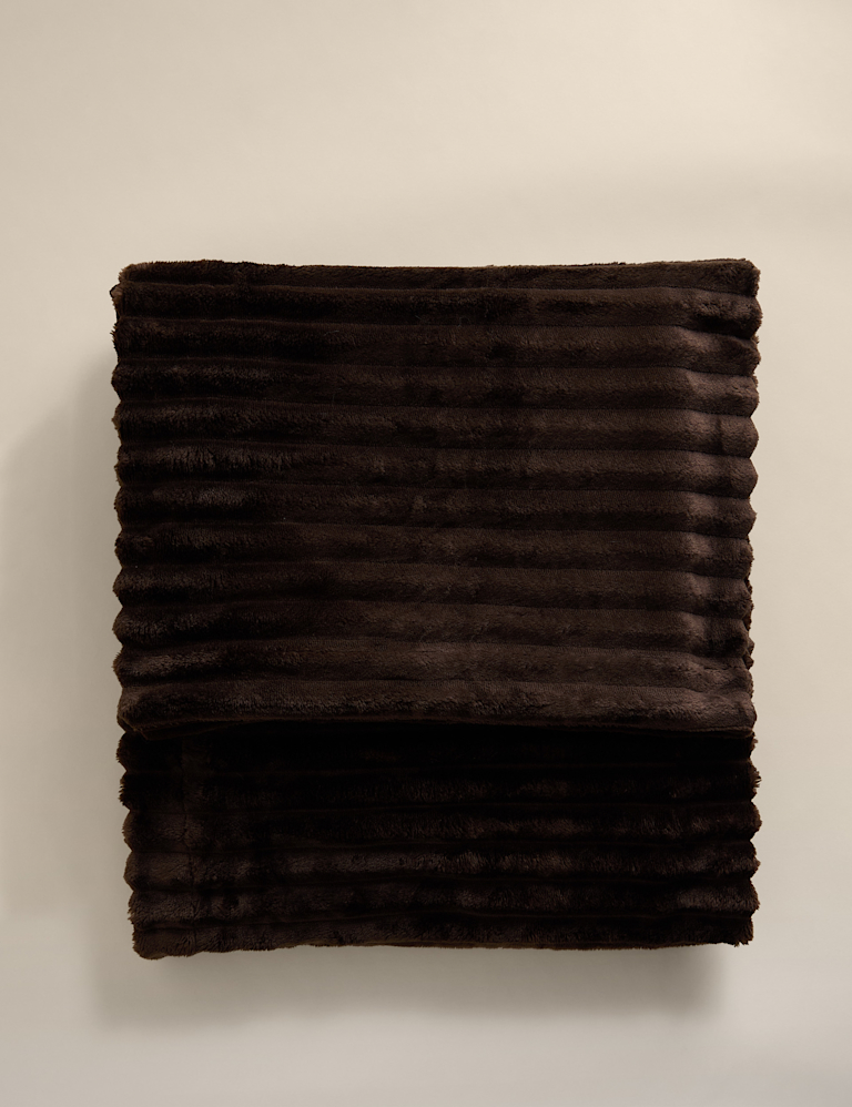 Fleece Ribbed Throw