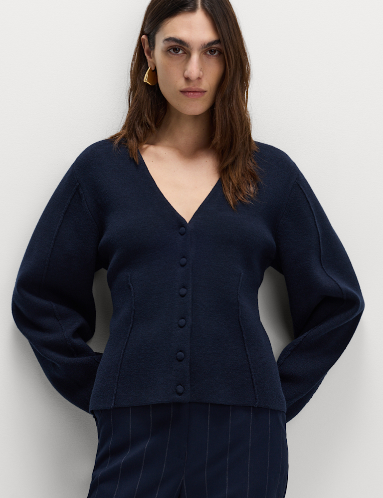 V-Neck Waisted Slim Fit Cardigan