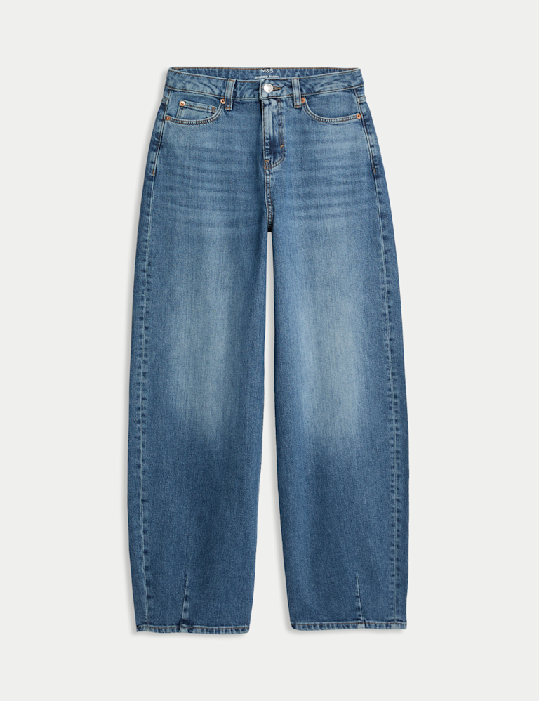 Relaxed Mid Rise Barrel Jeans