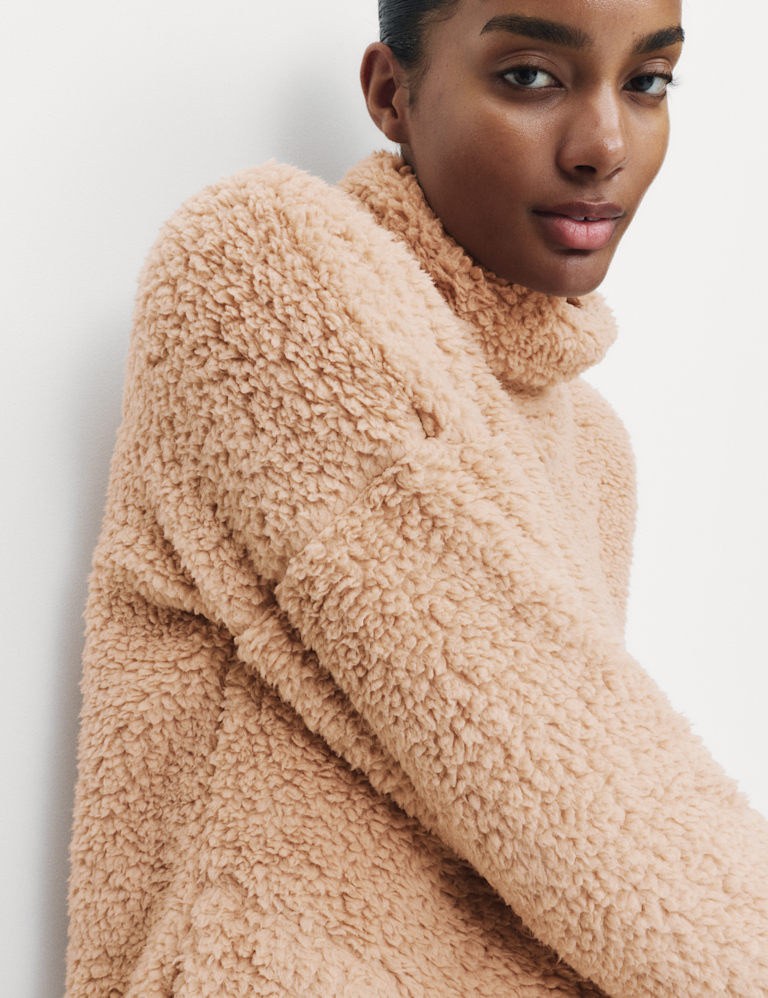 Teddy Borg Funnel Neck Lounge Sweatshirt