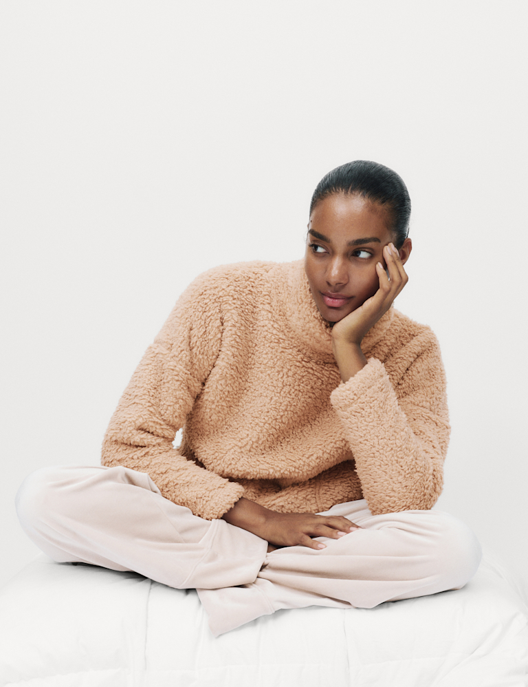 Teddy Borg Funnel Neck Lounge Sweatshirt