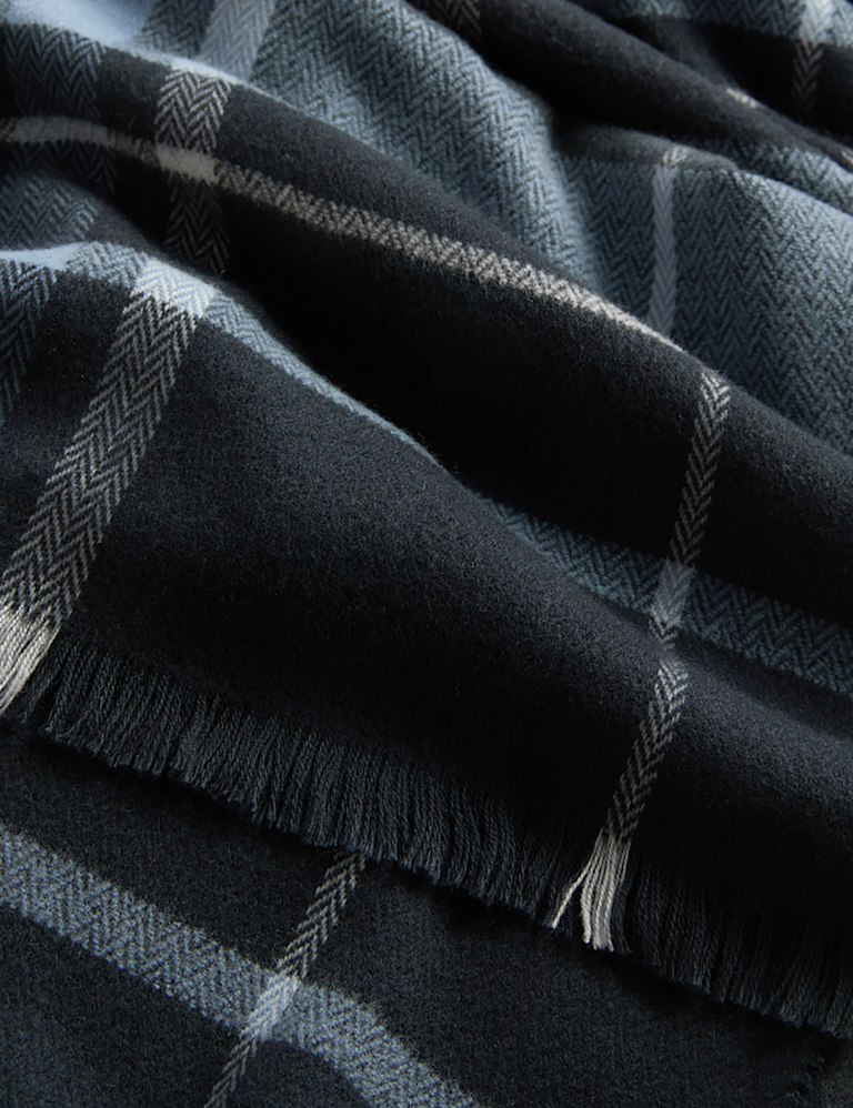 Heatgen™ Checked Scarf